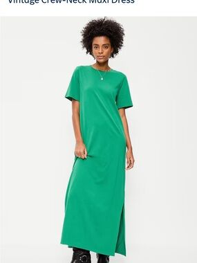 Old Navy Green Crew-Neck Maxi Dress